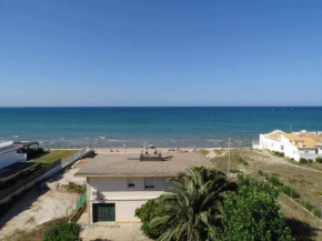 APARTAMENTOS EL SOL a 20 metros del mar